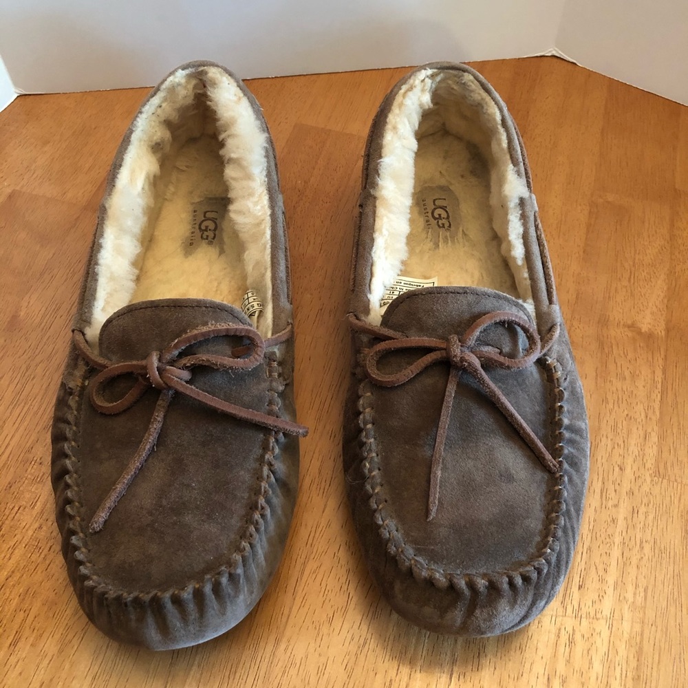 UGG Dakota Moccasin Slippers Brown Women’s 10